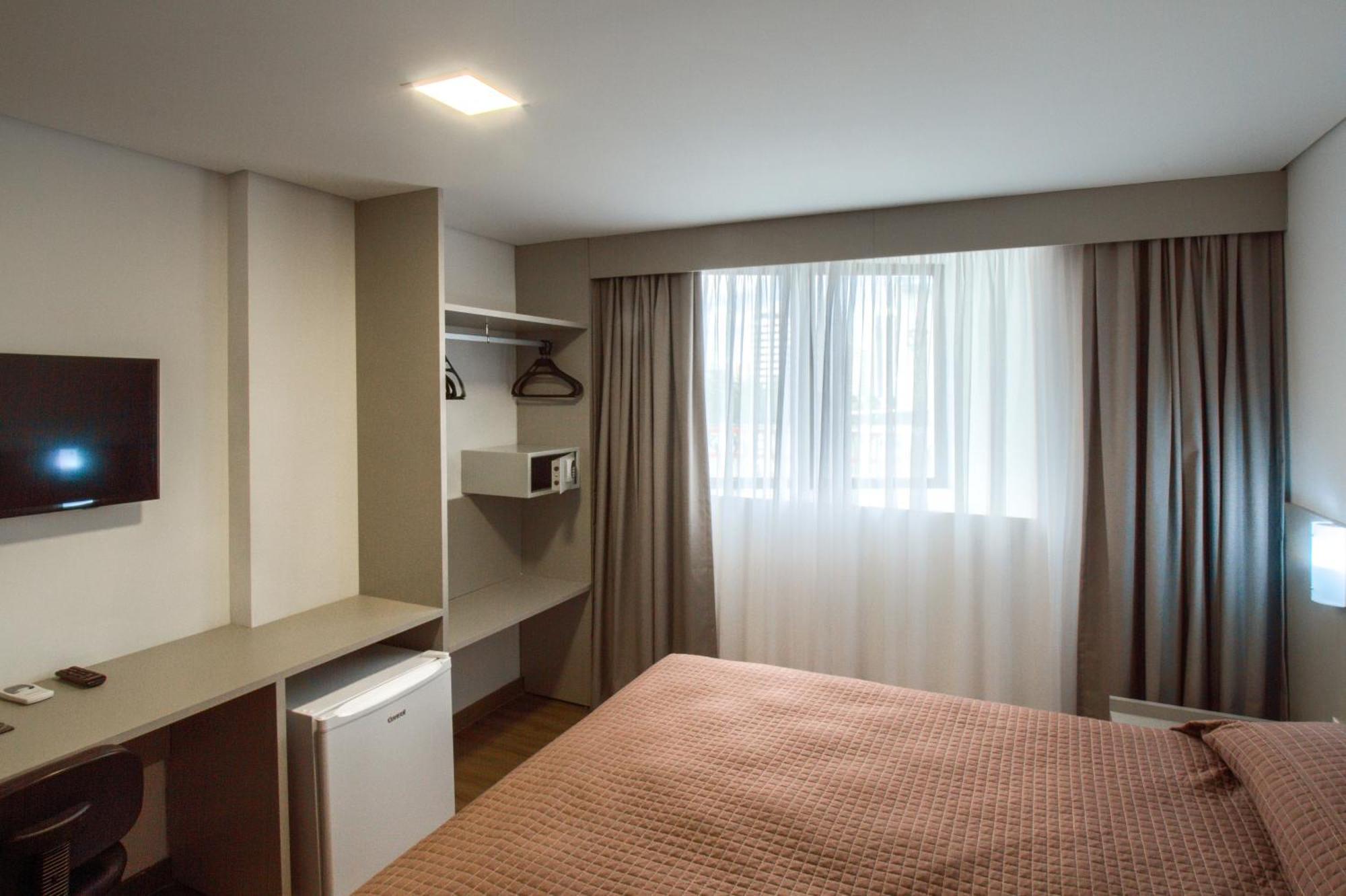 Quarto Duplo Standard